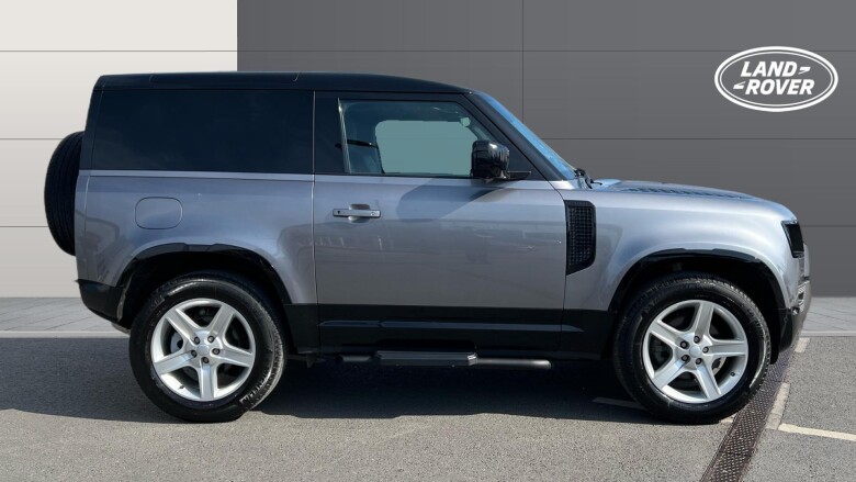 Land Rover Defender 3.0 D250 X-Dynamic SE 90 3dr Auto Diesel Estate